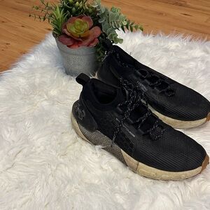 Under Armour Phantom golf shoes. Size 8.5.